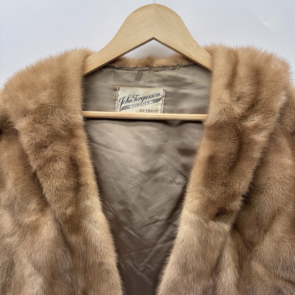 Vintage John Fergusson Furrier Detroit Mink Fur Cape Stole Wrap